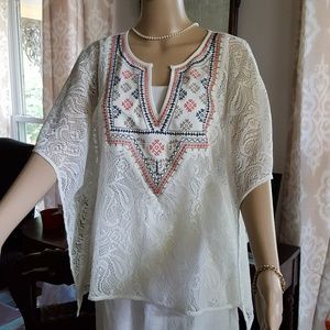 Butterfly sleeves.Lace Top. S/M